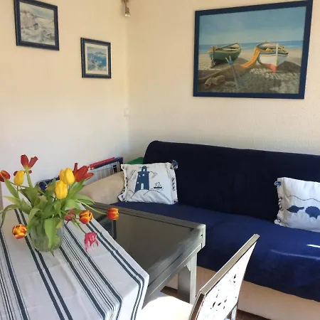Studio 4 Couchages Avec Jardinet A 300 M De La Plage アパート